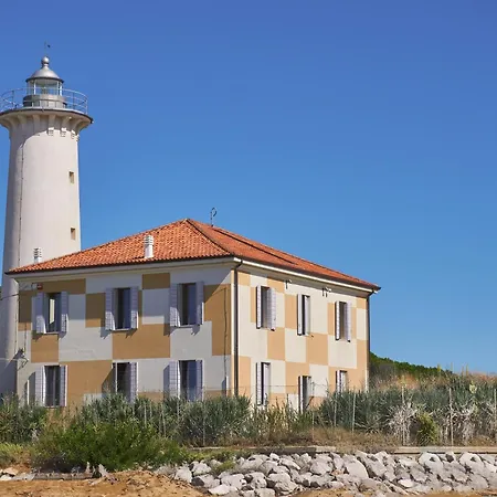 شقة Luminous Flat With Private Garden 150 M From The Sea *